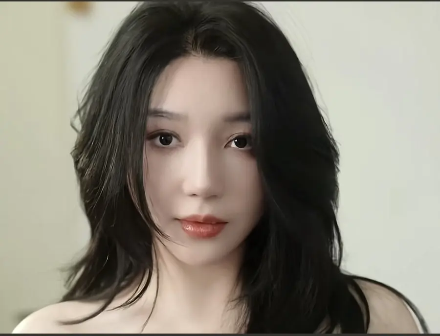《教母eily三部曲》免费下载-三人行短剧在线看-无删减高清合集-教母eily三部曲全收录