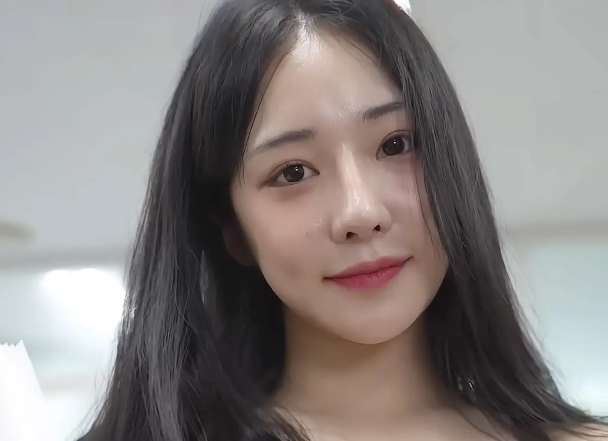 韩国短剧《hi-teenager神奇的眼镜》全集超清未删减在线观看 - hi-teenager职场新人题材免费不卡顿播放 - 完整版资源一键保存随心看