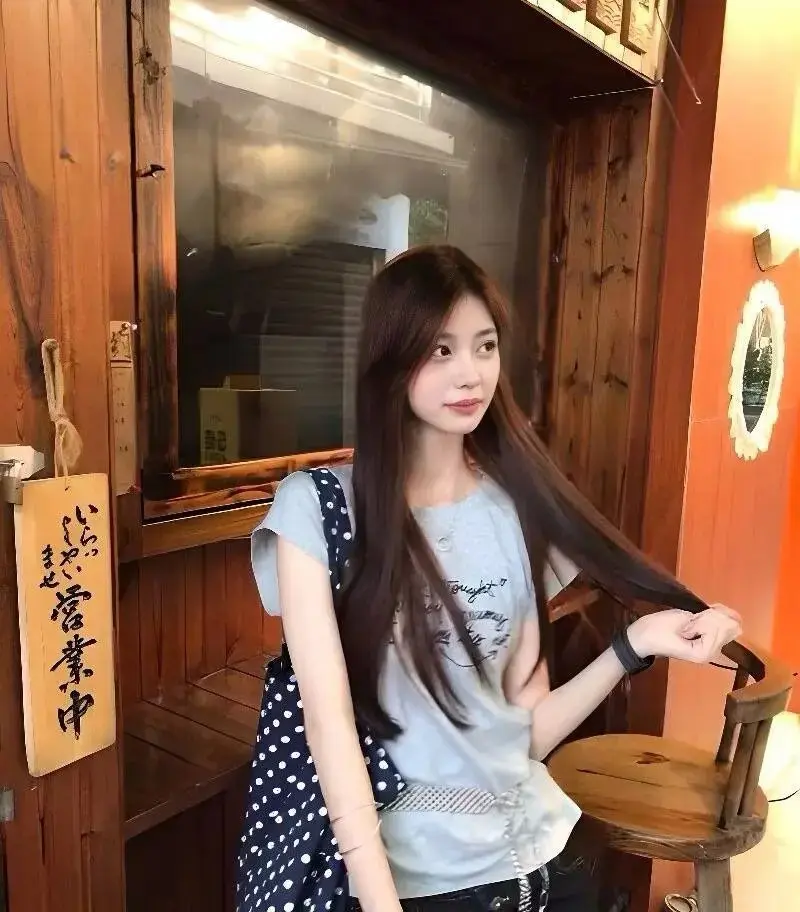 《抖音戴馨菲》全季无删减下载-夸克网盘蓝光完整版-人气网红高清视频在线观看